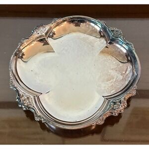Vintage Rogers by Oneida Silver Plated Clover Nut Candy Dish